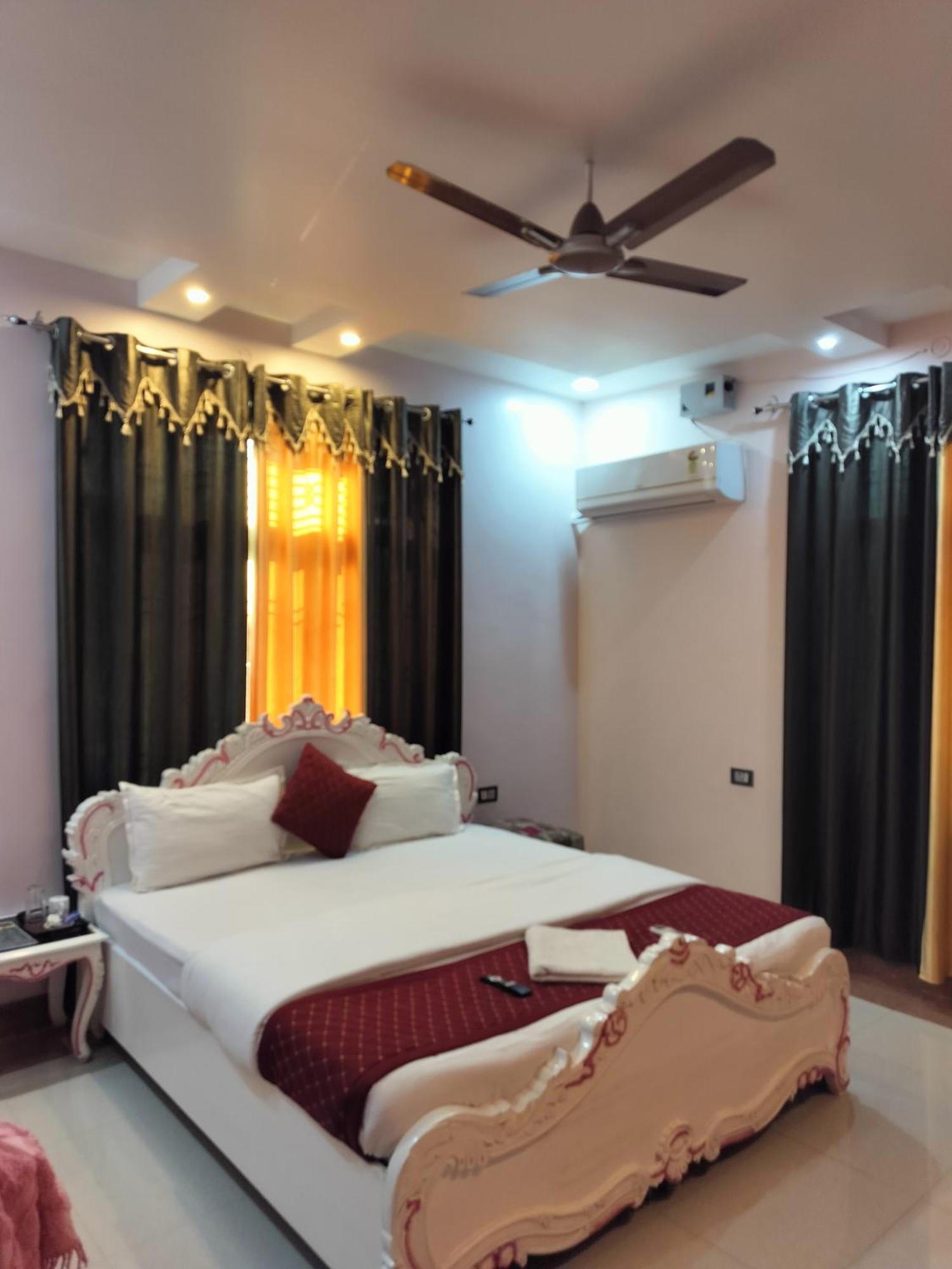 Shree Nanda Guest House فاراناسي المظهر الخارجي الصورة